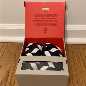 Hunter tall size large boot socks